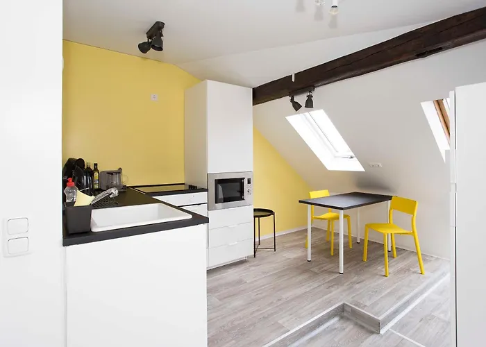 Zentral Gelegene Monteur-Dg-Wohnung